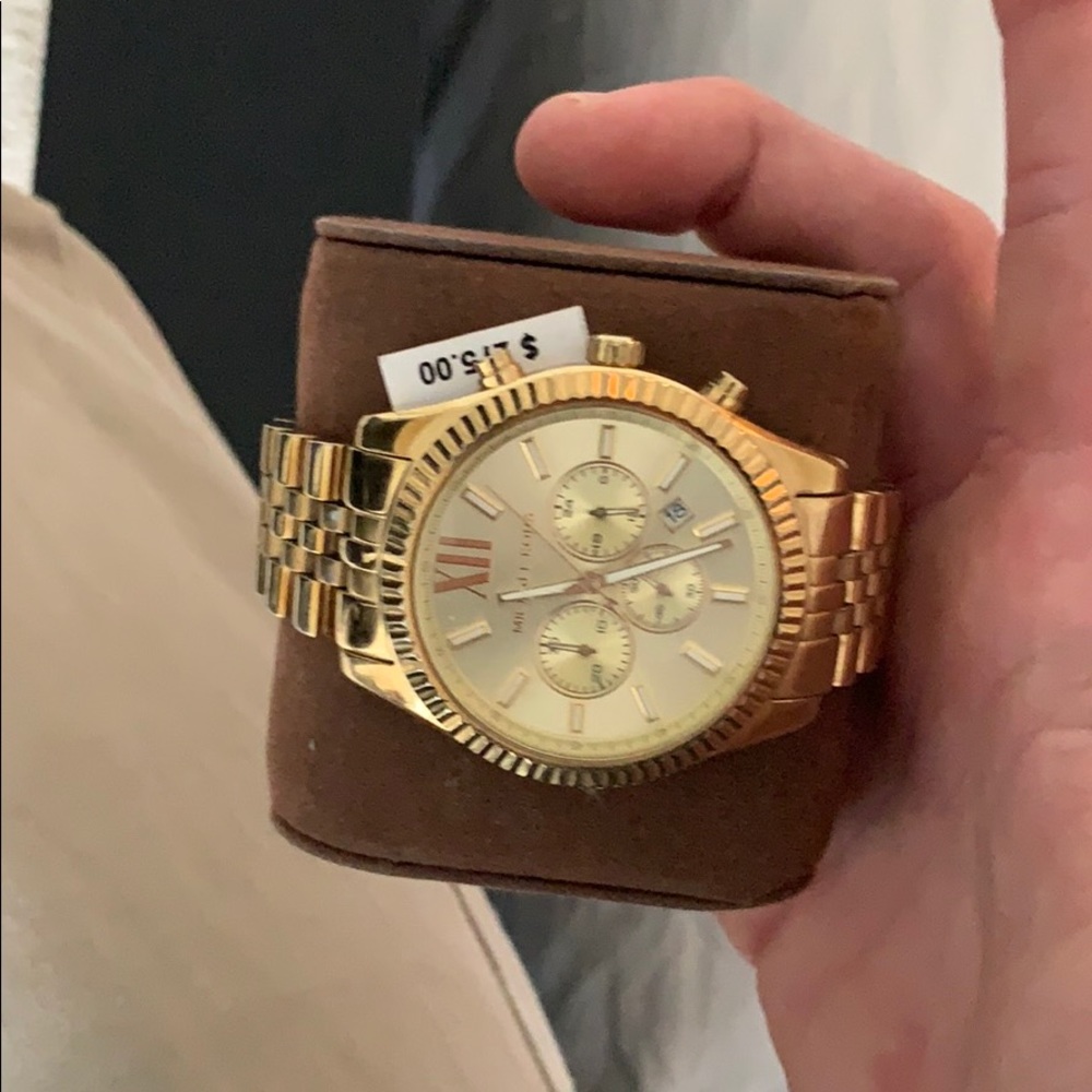 Watch - image 4